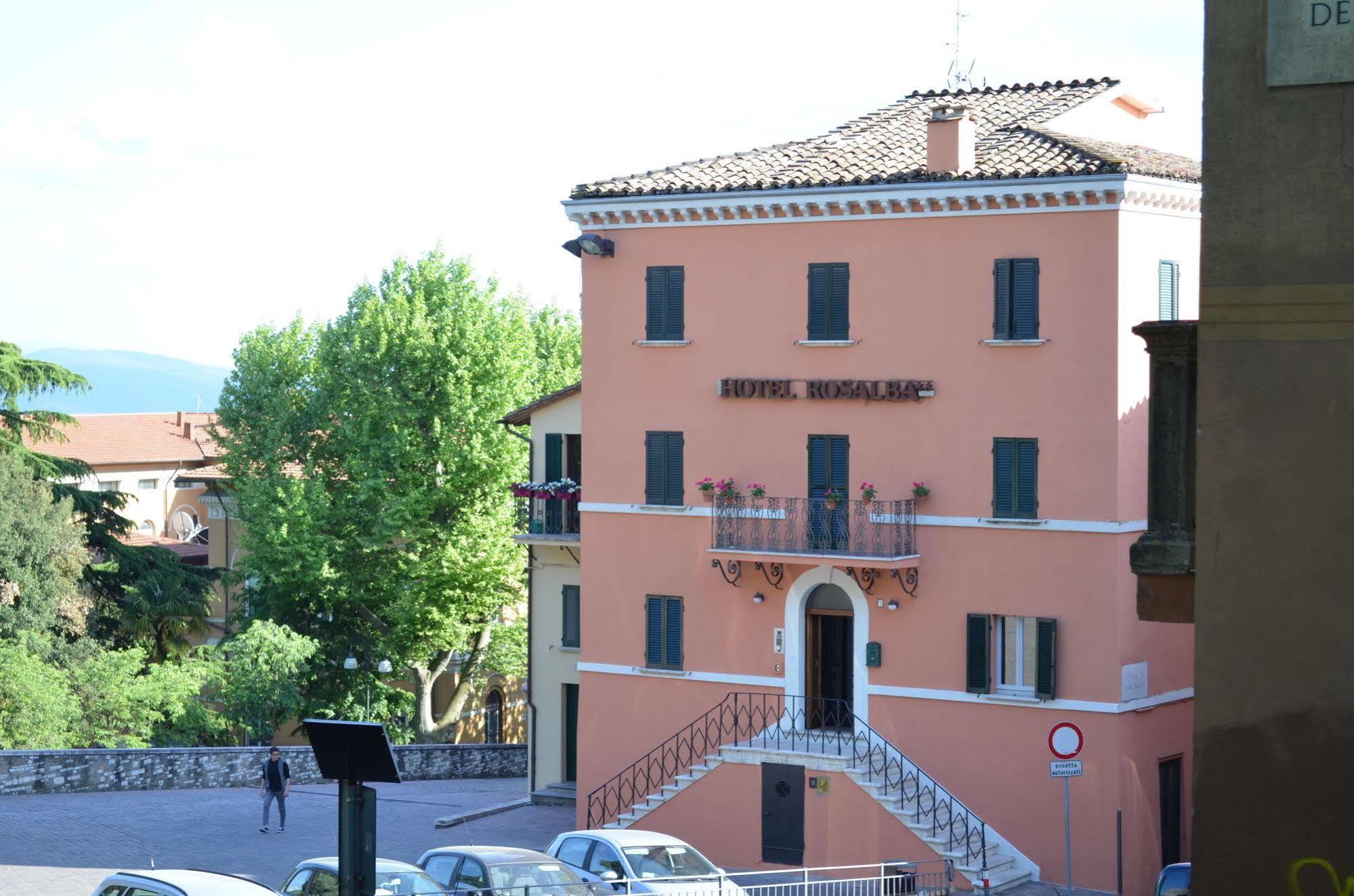 Hotel Rosalba Pérouse Extérieur photo